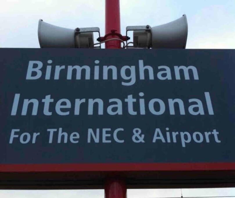 Entire Apartment / Nec / Resorts World / Birmingham Airport Sheldon  Exterior foto